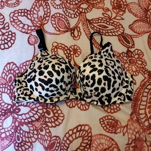 Victoria's Secret Fabulous push up